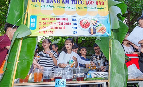 Trang Trí Gian Hàng Ẩm Thực Trường Học